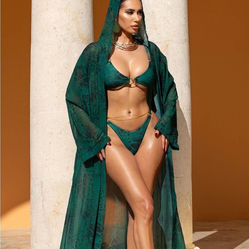 Elegant Green Hooded Swim Coverup